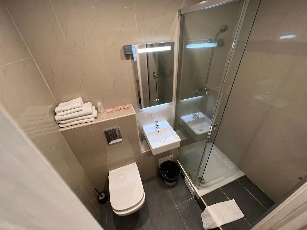 Hotell Hipotel Printania Maraichers Paris