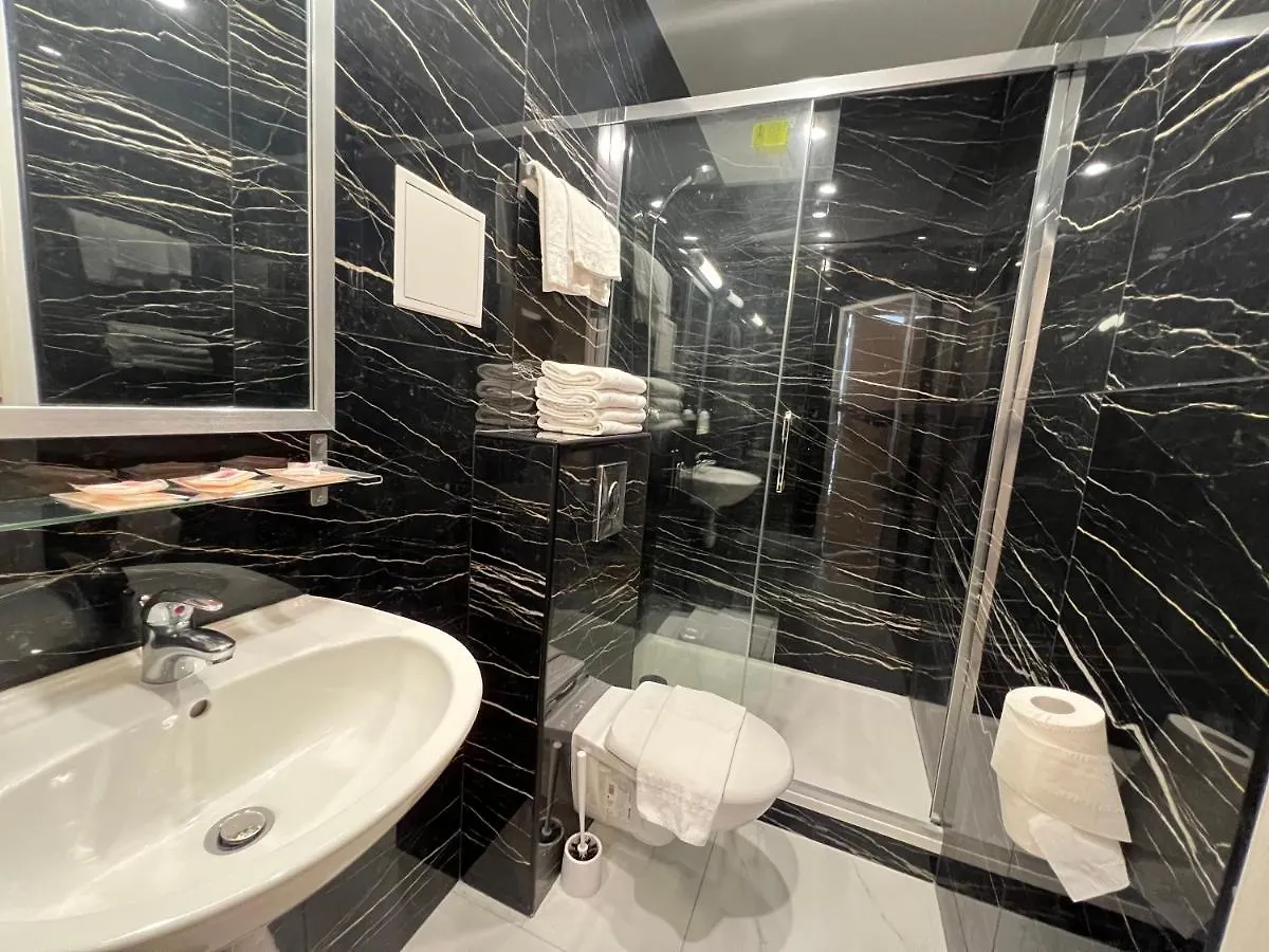 Otel Hipotel Printania Maraichers Paris
